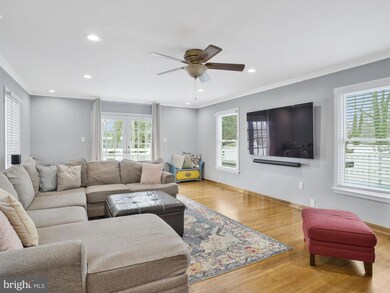 6822 Rolling Rd, Springfield, VA 22152 - photo 7