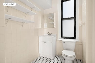unlisted-address, New York, NY 10024 - photo 4