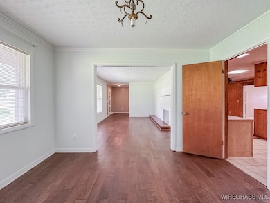 305 N Hillcrest St, Geneva, AL 36340 - photo 5