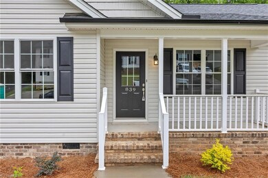 839 Berg St, Asheboro, NC 27203 - photo 4