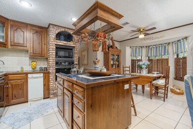 2 Darrell Ct-Freeport-LoRes-52