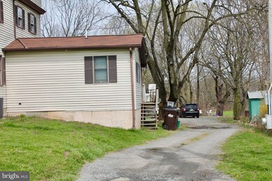 838 N Reading Ave, Boyertown, PA 19512 - photo 2