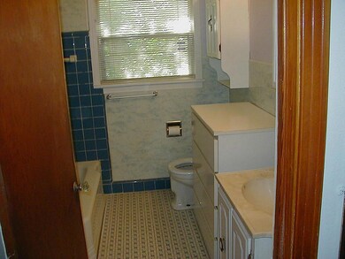 413 Sue St, Houston, TX 77009 - photo 4