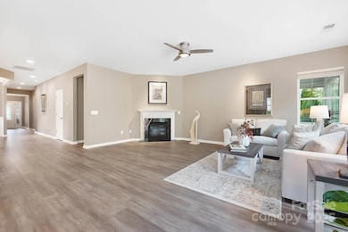 Lots of space for plenty of furniture!