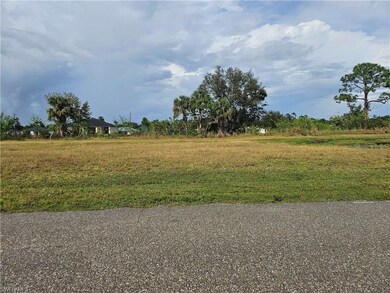 2137 NE 27th St, Cape Coral, FL 33909 - photo 5