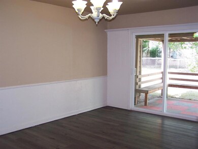 1715 S Center St, Denison, TX 75021 - photo 5