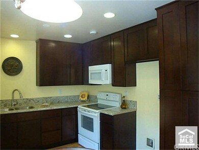 granite counters & new appliances