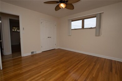 Master bedroom, original hardwood, double door clo