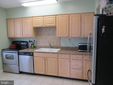 1208 Van Buren Dr, Fort Washington, MD 20744 - photo 3