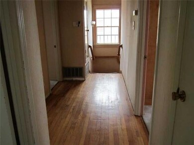 Foyer.
