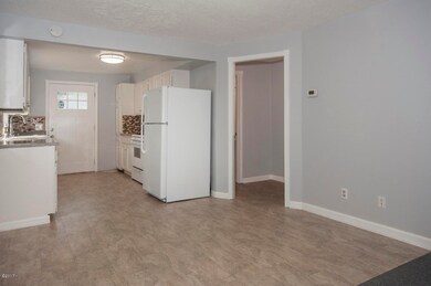 1030 SW 17th St, Lincoln City, OR 97367 - photo 5