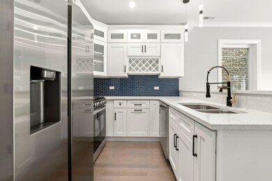 4605 S Langley Ave unit 2, Chicago, IL 60653 - photo 5