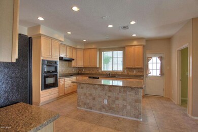 kitchen 2.jpg