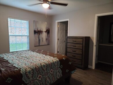 1423 Mimosa St, Cleburne, TX 76033 - photo 7