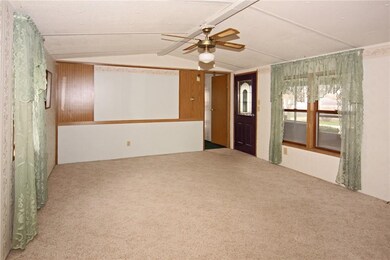 105 E Madison St, Atlanta, IN 46031 - photo 5