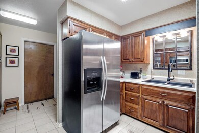 461 Summit Cir, Fredericksburg, TX 78624 - photo 7