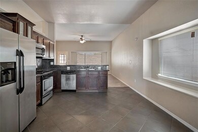 833 Desert Silver Dr, Horizon City, TX 79928 - photo 6