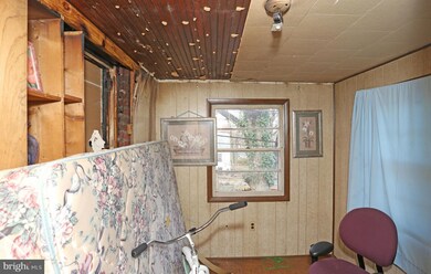 5815 Quintana St, Riverdale, MD 20737 - photo 4