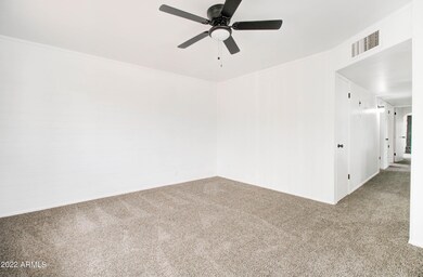 417 S 2nd St-5