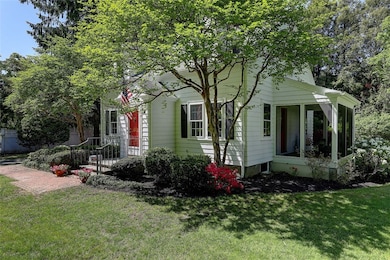 11 Chachapacasset Rd, Barrington, RI 02806 - photo 4