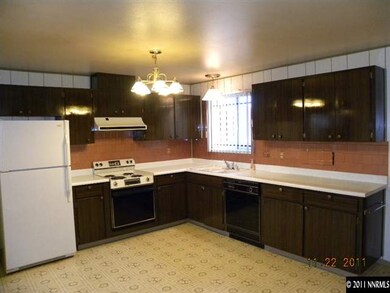 1705 Howard Dr, Sparks, NV 89434 - photo 2