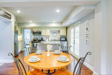 1518 Riverside Ave, Saint Charles, IL 60174 - photo 6