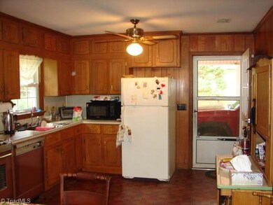 665 Kennedy Country Dr, Asheboro, NC 27205 - photo 3