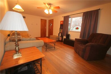 LIVING ROOM: 21' X 12' SPACIOUS & SUN FILLED WITH 