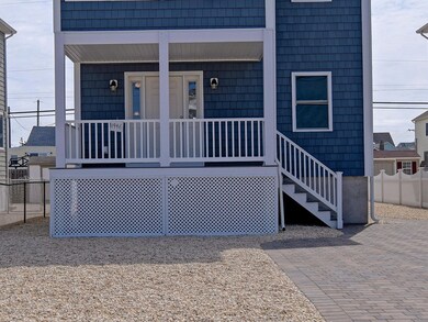 002_Front