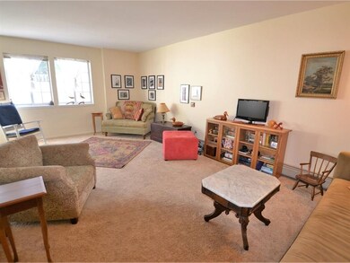 53 Winding Brook Dr, South Burlington, VT 05403 - photo 5