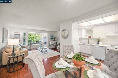 3465 Tice Creek Dr unit 4, Walnut Creek, CA 94595 - photo 6