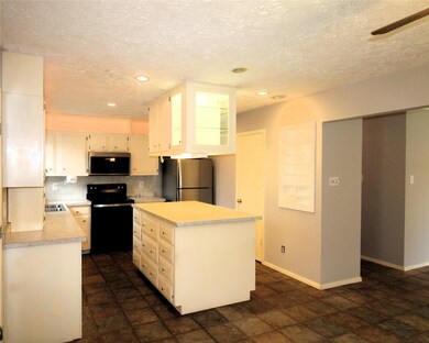 7406 Stone Pine Ln, Houston, TX 77041 - photo 4