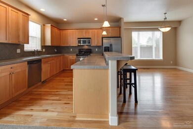 20794 SE Hollis Ln, Bend, OR 97702 - photo 6