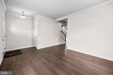 906 Oakfields Ct, Middle River, MD 21220 - photo 6