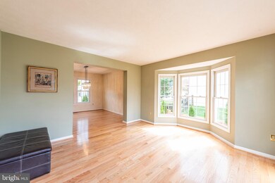 6027 Kennard Ct, Sykesville, MD 21784 - photo 4