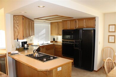 12 Fairway Village Condo unit 12, Sunriver, OR 97707 - photo 5