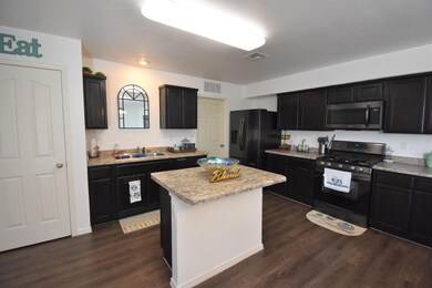 733 Nuevo Desierto Dr, Horizon City, TX 79928 - photo 4