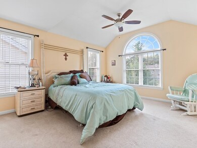 110 Crownshield Ave unit 110, Uxbridge, MA 01569 - photo 7