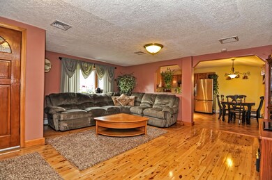 3 Mystic Ln, Milford, MA 01757 - photo 5