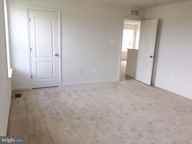 85 Creekwood Dr, Greencastle, PA 17225 - photo 7