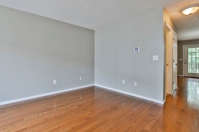 4 Chandler Ct unit B, Hudson, NH 03051 - photo 6