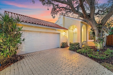 2614 La Lique Cir, West Palm Beach, FL 33410 - photo 2