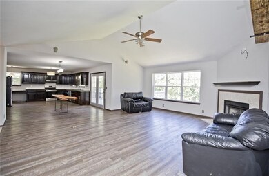 4 Penzance Dr, Bella Vista, AR 72714 - photo 4