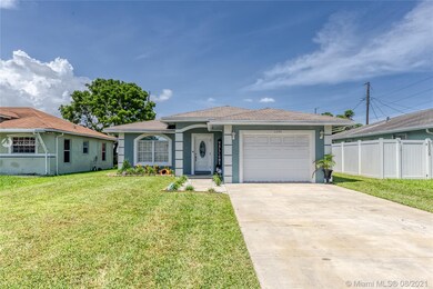 2209 Atlanta St, Hollywood, FL 33020 - photo 3