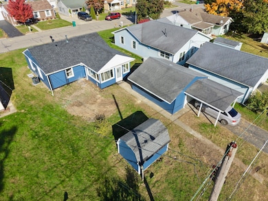 1663 Stone Lake Dr, La Porte, IN 46350 - photo 2