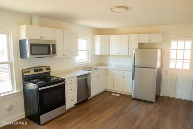 2418 May Dr, Winterville, NC 28590 - photo 5