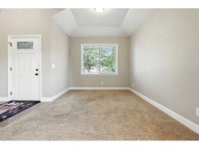 207 Finneys Ave, Molalla, OR 97038 - photo 4