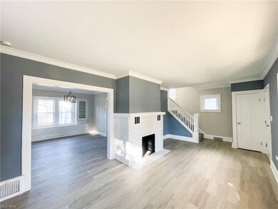 890 Nela View Rd, Cleveland, OH 44112 - photo 2