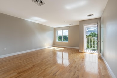 320 Rindge Ave unit 403, Cambridge, MA 02140 - photo 5