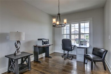 21021 Emerald St, Spring Hill, KS 66083 - photo 3